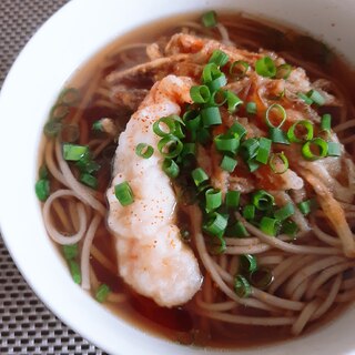 温かいお蕎麦のつゆ